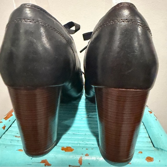 Clarks Town Cloak Black Leather Mary Jane Pumps Block Heel Lace Up Size 7.5 - Picture 5 of 15